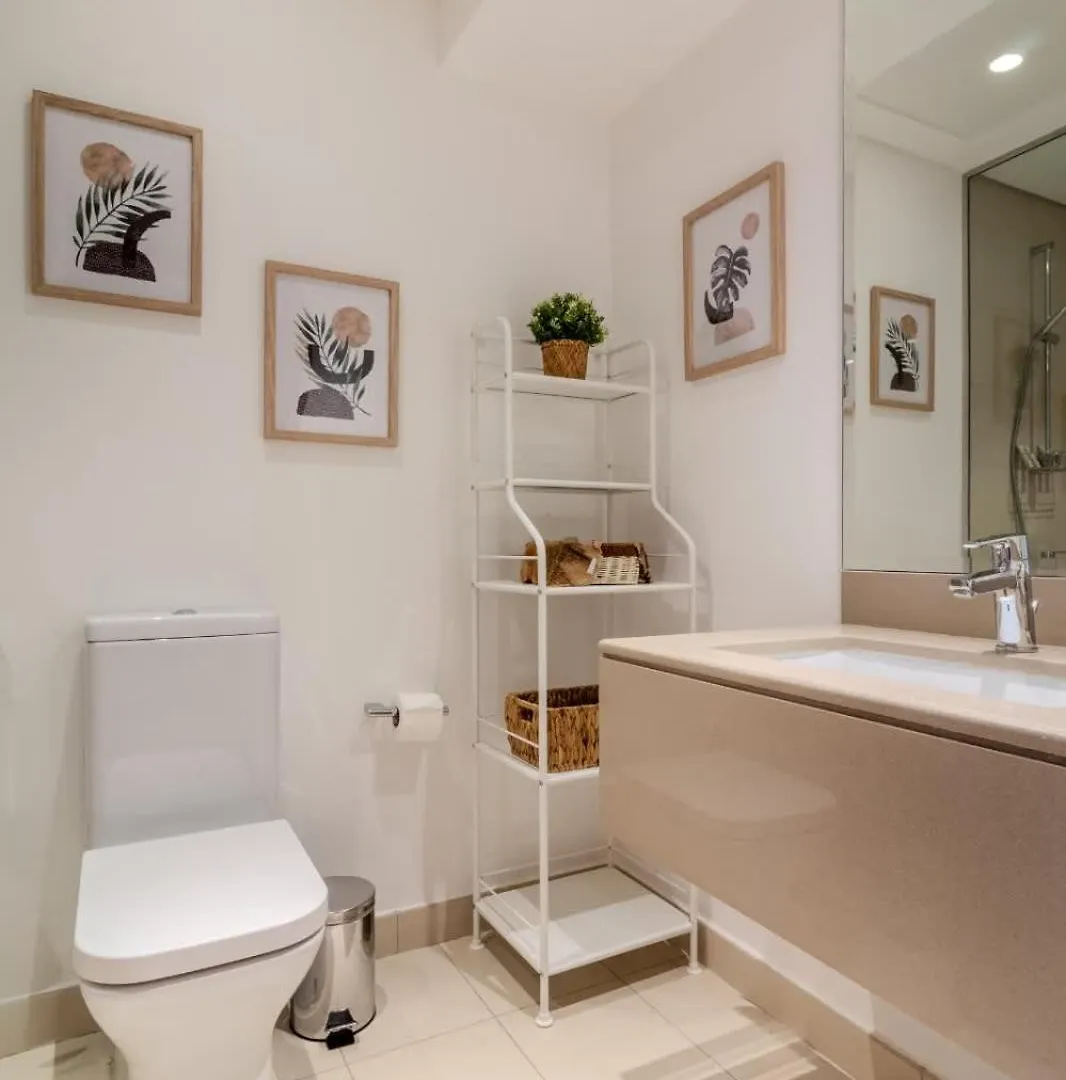 Beautiful Studio Best Location In Yas Abu Dhabi Apartment